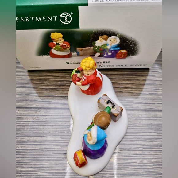 Department 56 Welcome To Nettie's B&B - Picture 3 of 7